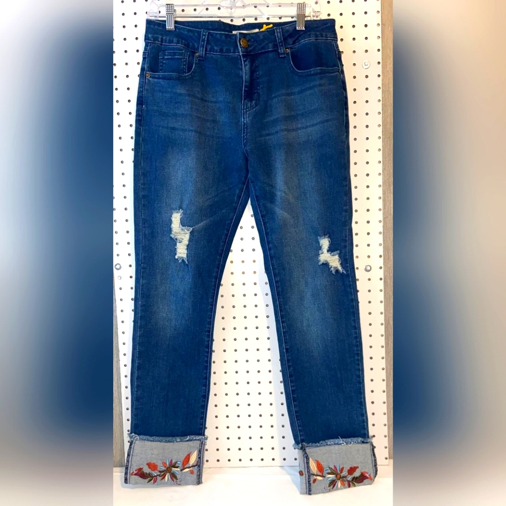 Embroidered Blue Ankle Jeans